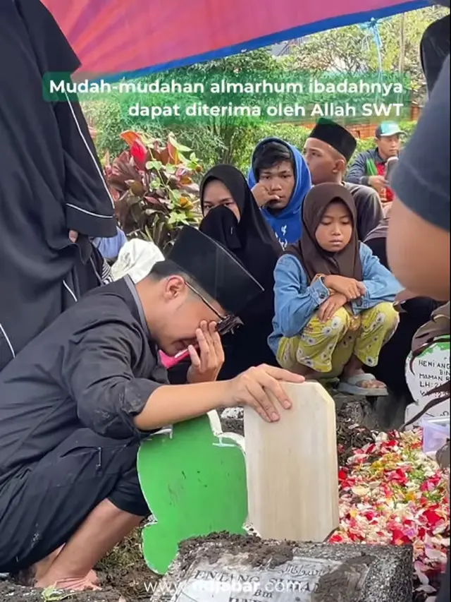 6 Potret Kenangan Aiman Ricky dan Sang Ayah, Meninggal Dunia di Bulan Ramadan