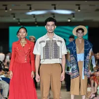 Indonesia Fashion Week 2023 mengangkat sulam Karawo sebagai koleksi yang dihadirkan  (IFW)