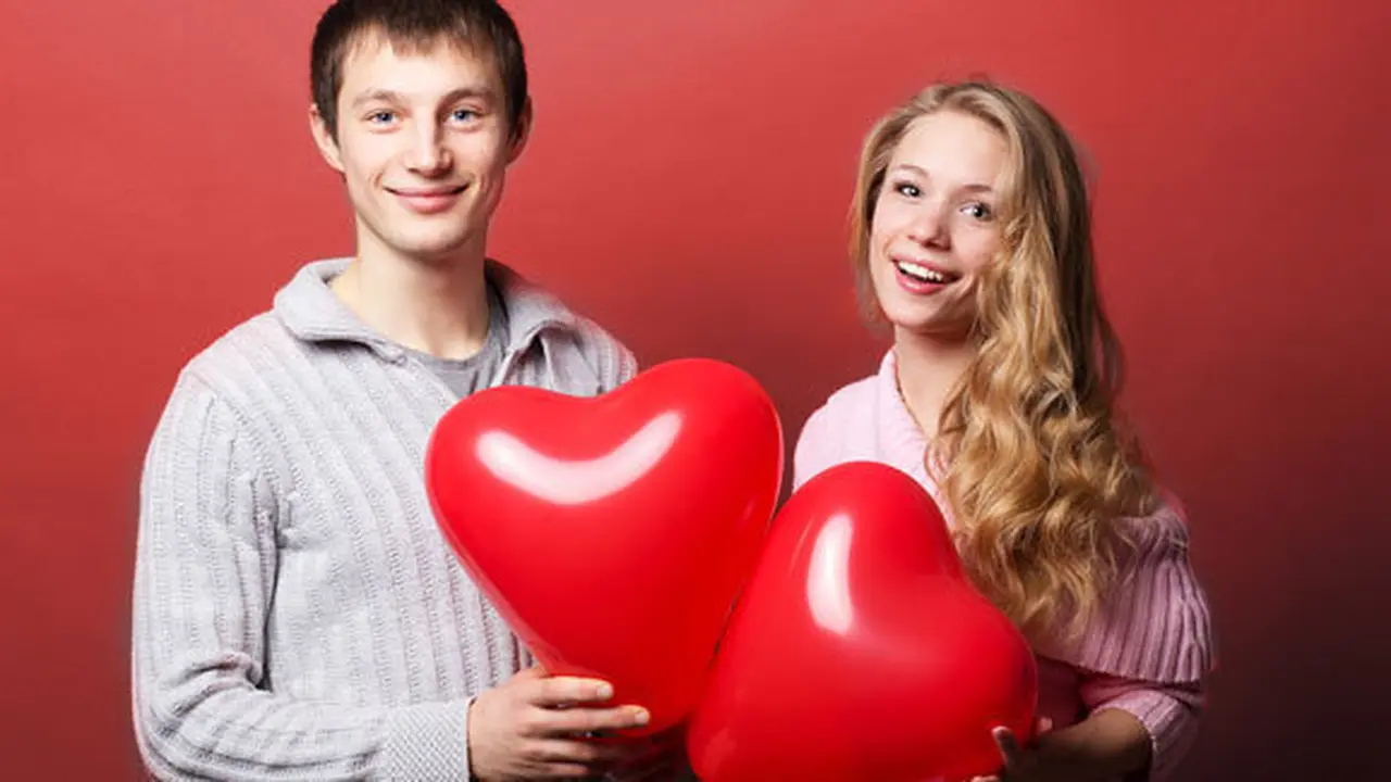 (C) shutterstock