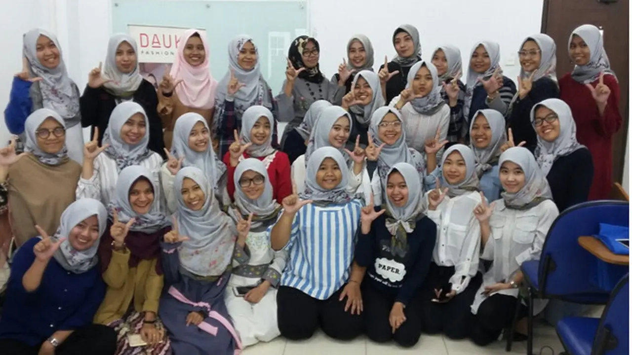 Mahasiswi President University