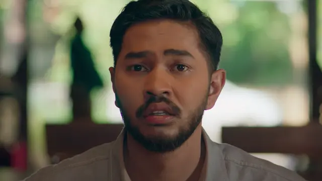 Onadio Leonardo sebagai Reza di film Agen Dunia. (Foto: Dok. Falcon Pictures)