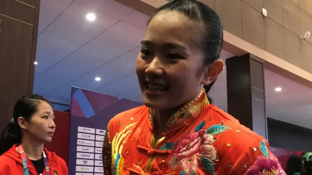 Atlet wushu putri Indonesia, Felda Elvira Santoso, saat tampil di Asian Games