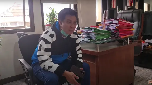 Baim Wong di Polres Metro Jakarta Utara. (Foto: YouTube Baim Paula)