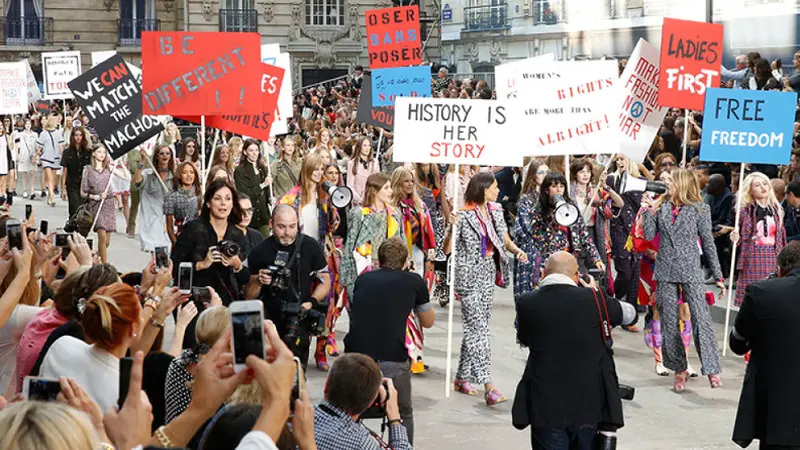 Chanel Paris Fashion Week Spring Summer 2015 1014 2