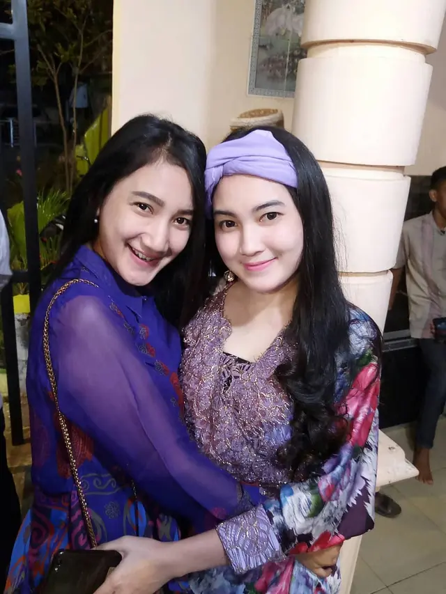6 Potret Ayu Brylian Kakak Ipar Nella Kharisma