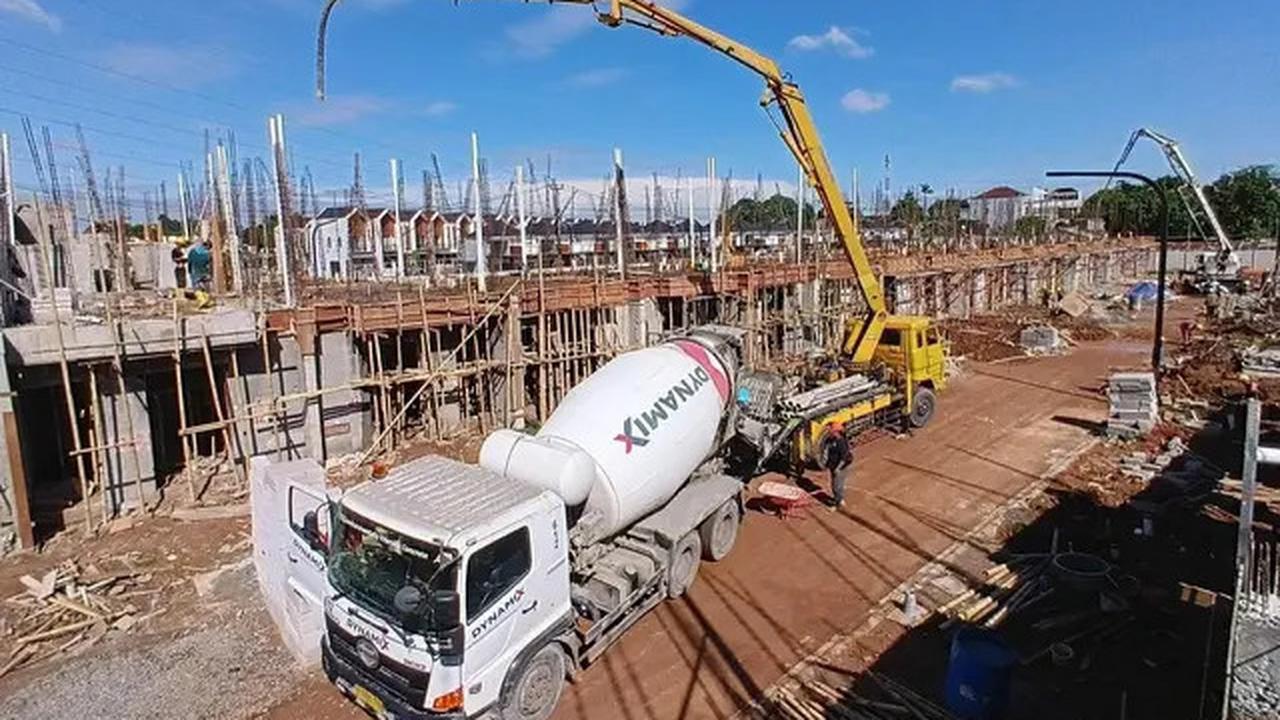 Proyek Tol Semarang--Demak Seksi 1A dan 1B Serap 22.184 Ton Semen