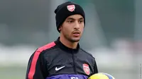 Sukses Jalani Operasi Perut, Walcott Baru Main Akhir Oktober