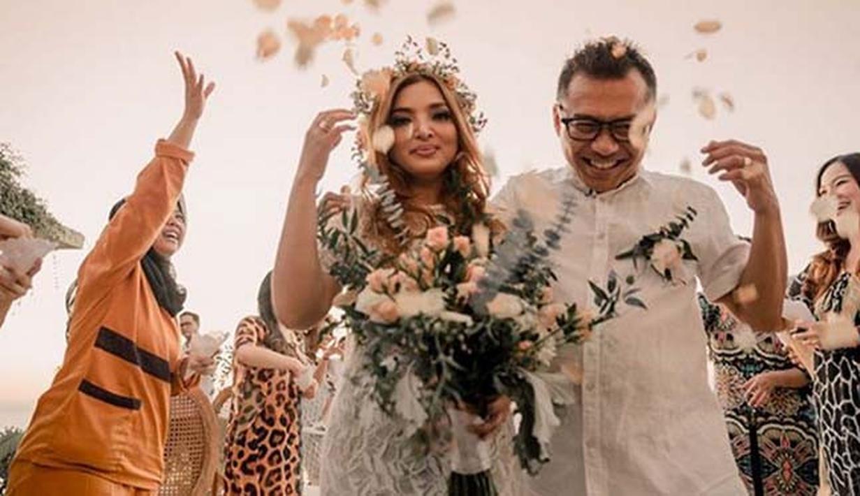 Potret Mesra Anang Hermansyah dan Ashanty di Ultah 