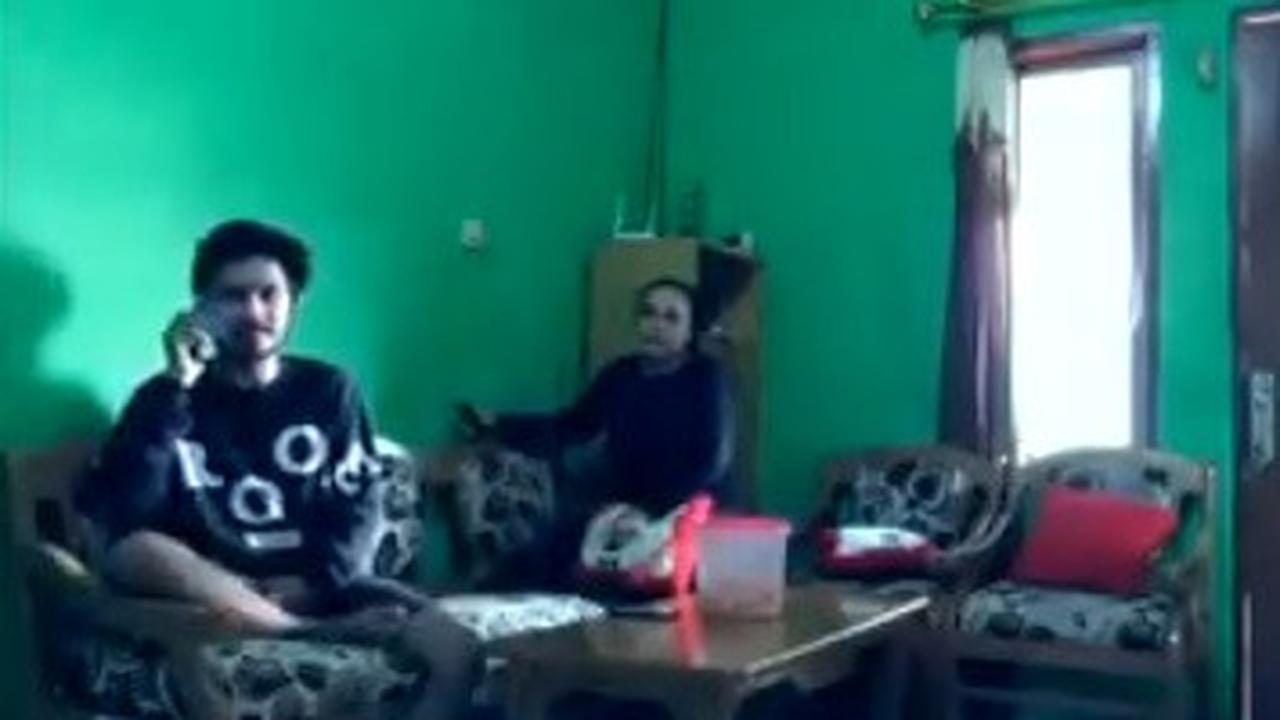 prank telepon alay di depan ibu