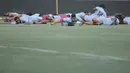 Pemain Timnas Fiji saat melakukan sesi latihan jelang laga melawan Indonesia di Stadion Patriot, Bekasi, Jumat, (1/9/2017). Fiji akan menjalani laga Persahabatan melawan Indonesia. (Bola.com/M Iqbal Ichsan)