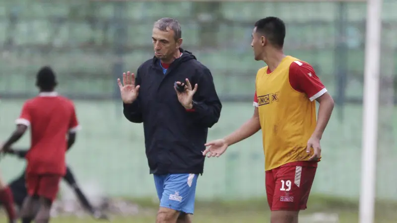 Latihan Arema FC