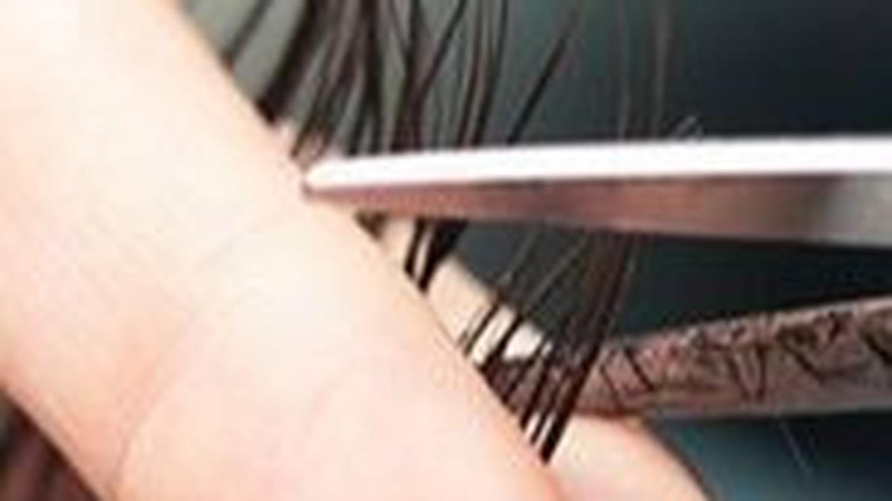 <b>1. Teratur Potong Rambut</b>
