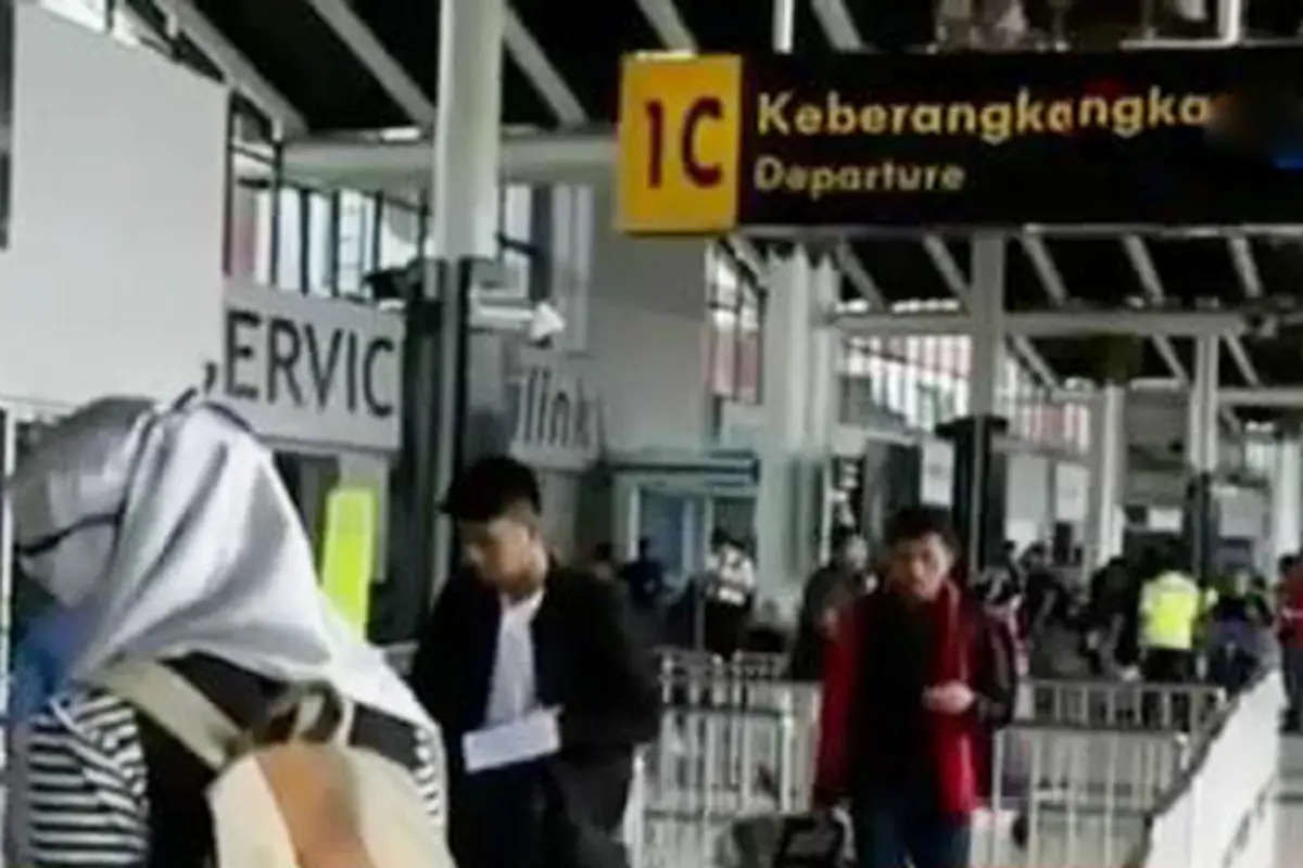 Kepadatan Pemudik Bandara Soetta