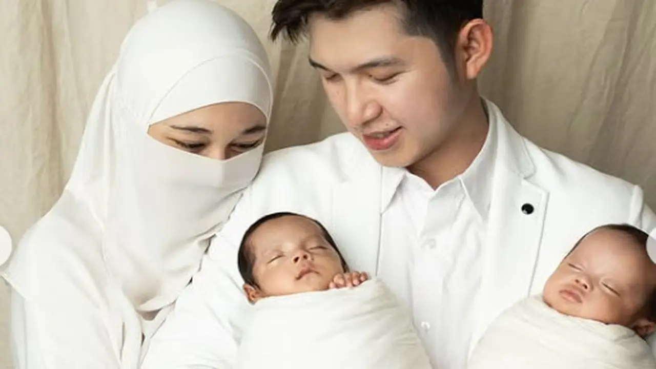 Bayi Kembar Pertama Kali Terbang, Dennis Lim Antisipasi dengan Bingkisan Permohonan Maaf
