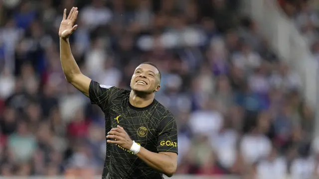Foto: Aksi Kylian Mbappe Cetak Brace Apik Dalam Waktu 8 Menit, PSG Jinakkan Auxerre di Liga Prancis