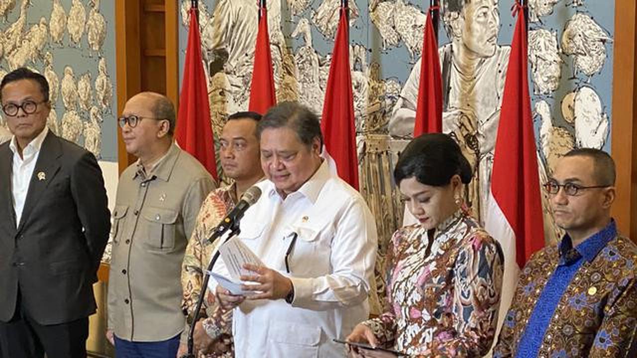 Transisi Pimpinan OJK dan BEI, Airlangga Tegaskan Pasar Modal Tetap Berjalan