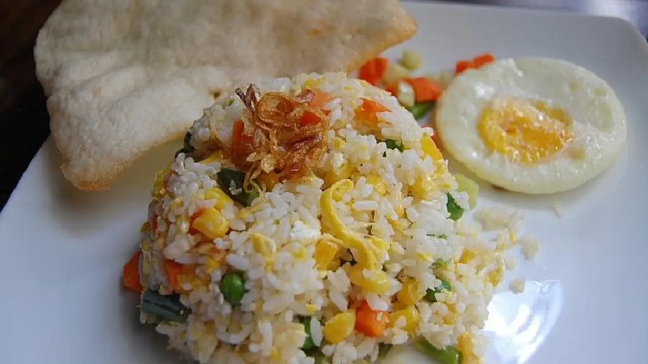 Nasi goreng putih