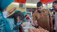 Wali Kota Medan, Bobby Nasution, saat membuka secara simbolis Pasar Murah Pemko Medan (Istimewa)