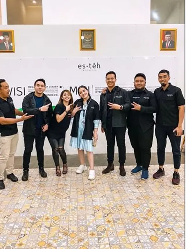 6 Potret Nagita Slavina Ditunjuk Jadi CEO Brand Minuman, Perluas Dunia Bisnis