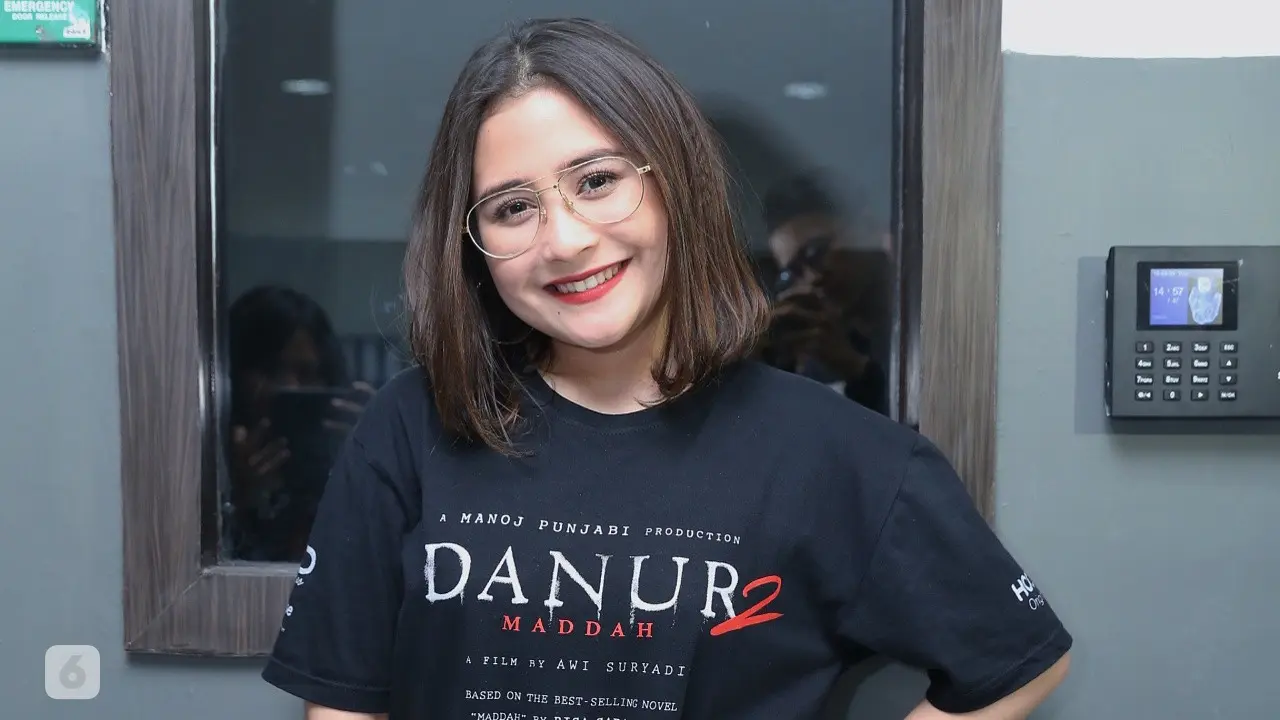 [Bintang] Prilly Latuconsina