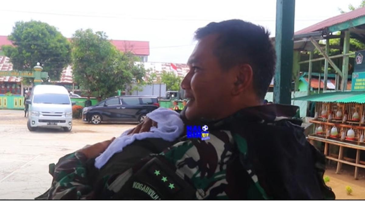 Puluhan Tahun Tidak Ketemu, Letjen Kunto Arief Sambangi Mantan Anak Buahnya Pakai Motor Sampai Berpelukan Haru