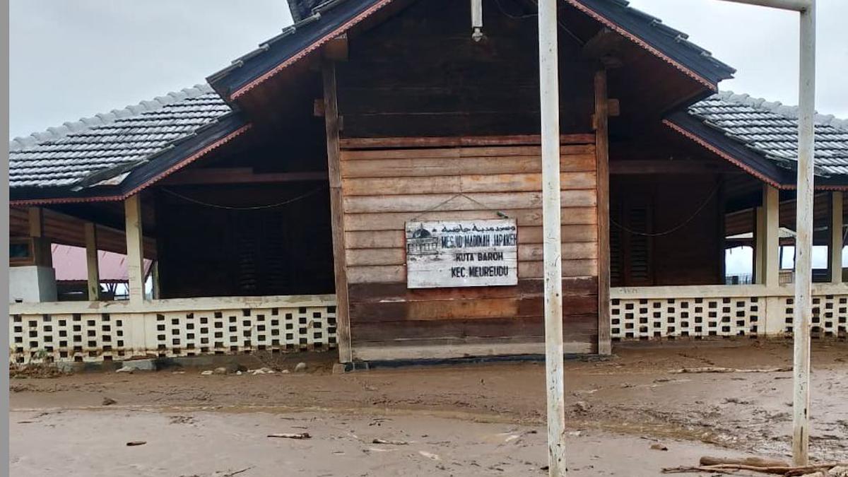 Cagar Budaya Terdampak Bencana Banjir Bandang Aceh Mulai Dibersihkan, Lumpur Tebal Jadi Tantangan