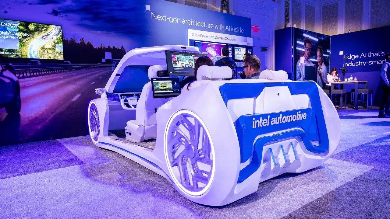 Pendekatan whole-vehicle Intel. Credit: Intel