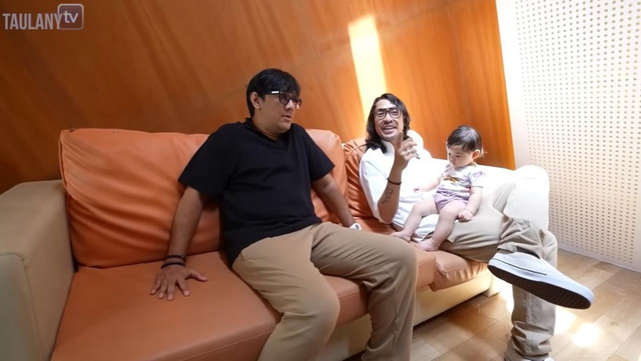 7 Potret Studio Ello yang Berada di Rooftop Rumah, Desain Mirip Rumah Panggung - Jadi Tempat Berkarya