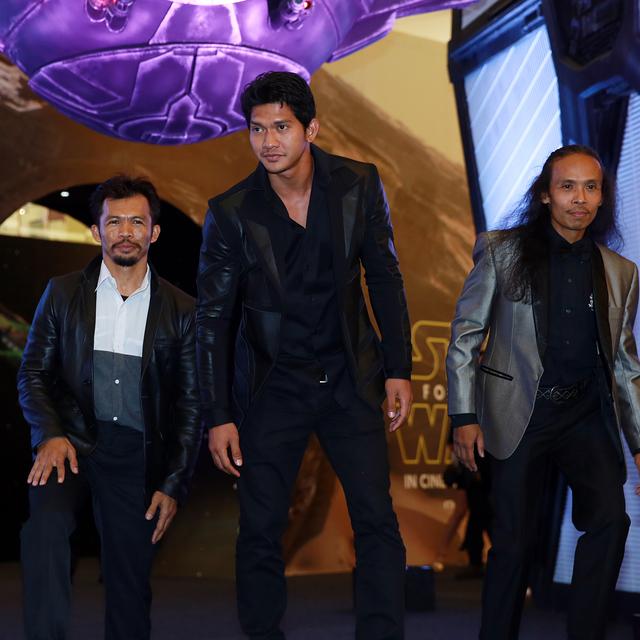 Yayan Dan Cecep Melawan Keanu Reeves Iko Uwais Merinding Disko Showbiz Liputan6 Com