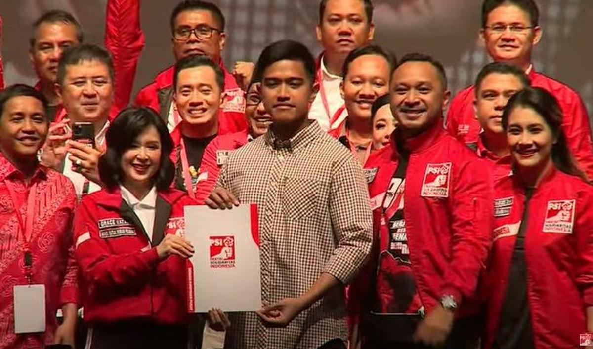 Menurut Kaesang, jika arah waspada dialamatkan ke PSI pun kurang relevan. Sebab, partai diketuainya itu masih kecil dan seumur jagung.<br>