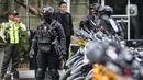 Untuk mengawal jalannya pemeriksaan Sekjen PDIP Hasto Kristiyanto, Polda Metro Jaya mengerahkan ratusan personel guna menjaga ketat gedung Merah Putih KPK. (Liputan6.com/Angga Yuniar)