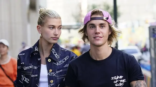 [Bintang] Hailey Baldwin - Justin Bieber