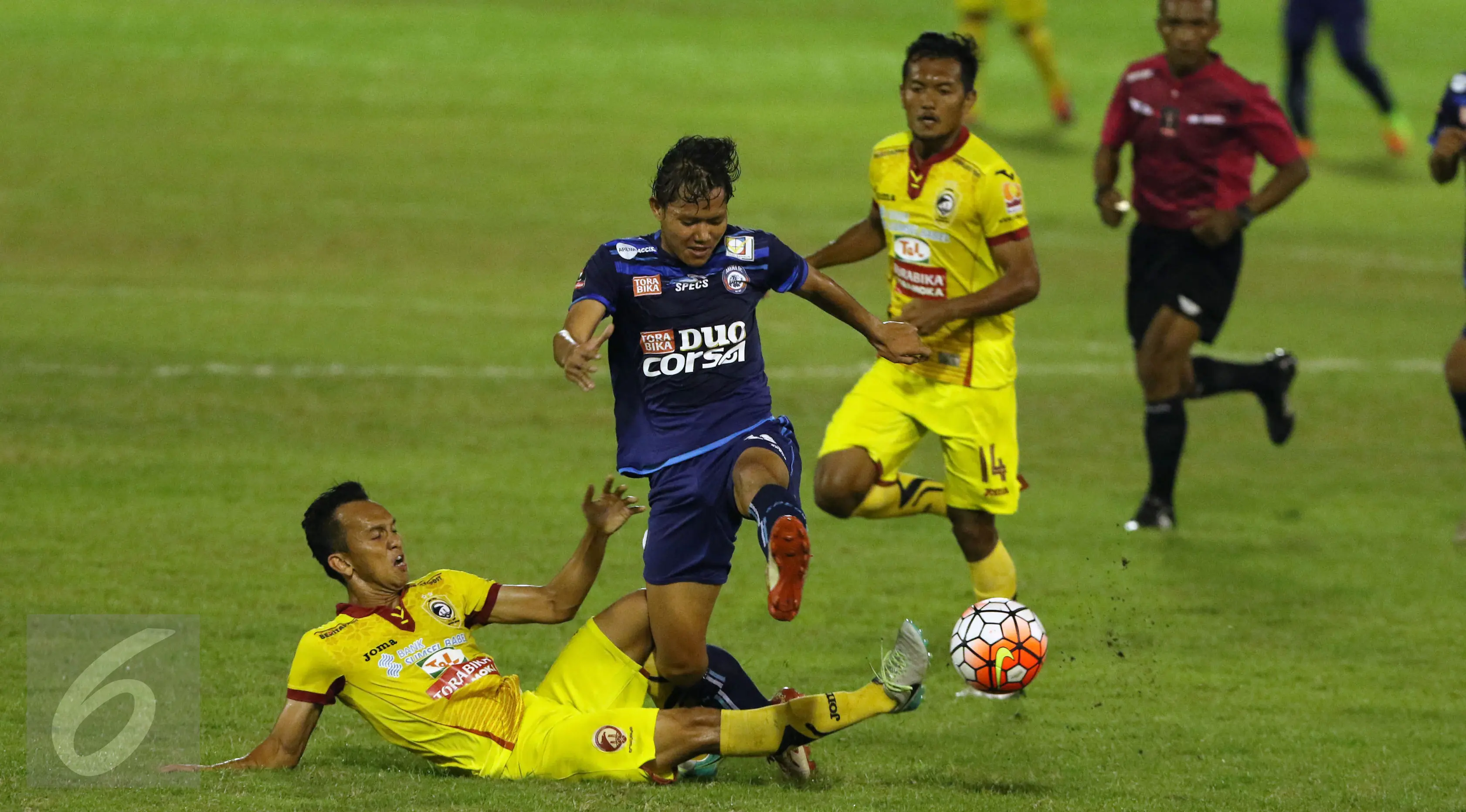 Arema FC dan Sriwijaya FC sudah sering berhadapan di Liga Indonesia. (Liputan6.com/Helmi Fithriansyah)