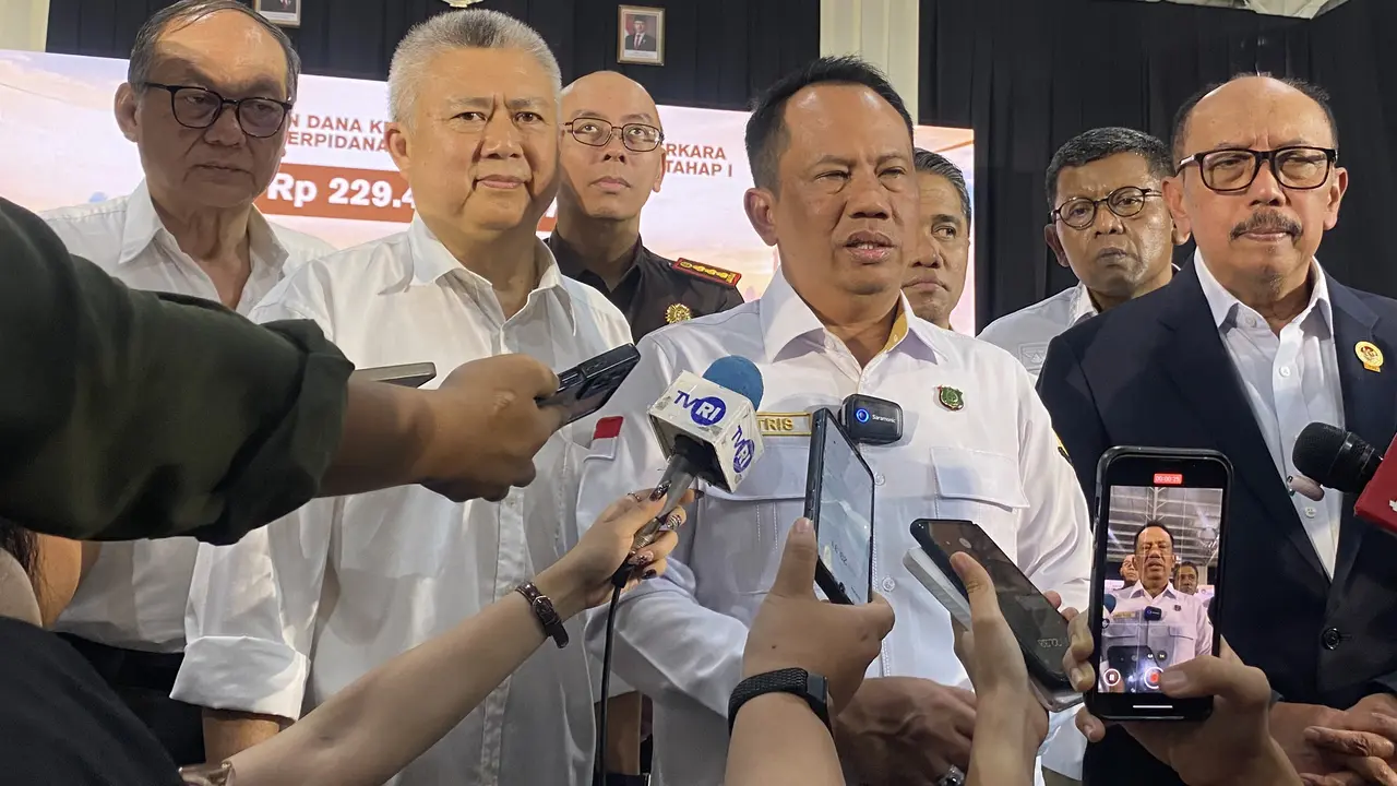 Tak Hanya Aset Henry Surya, Kejagung Telusuri Peminjam Dana Indosurya