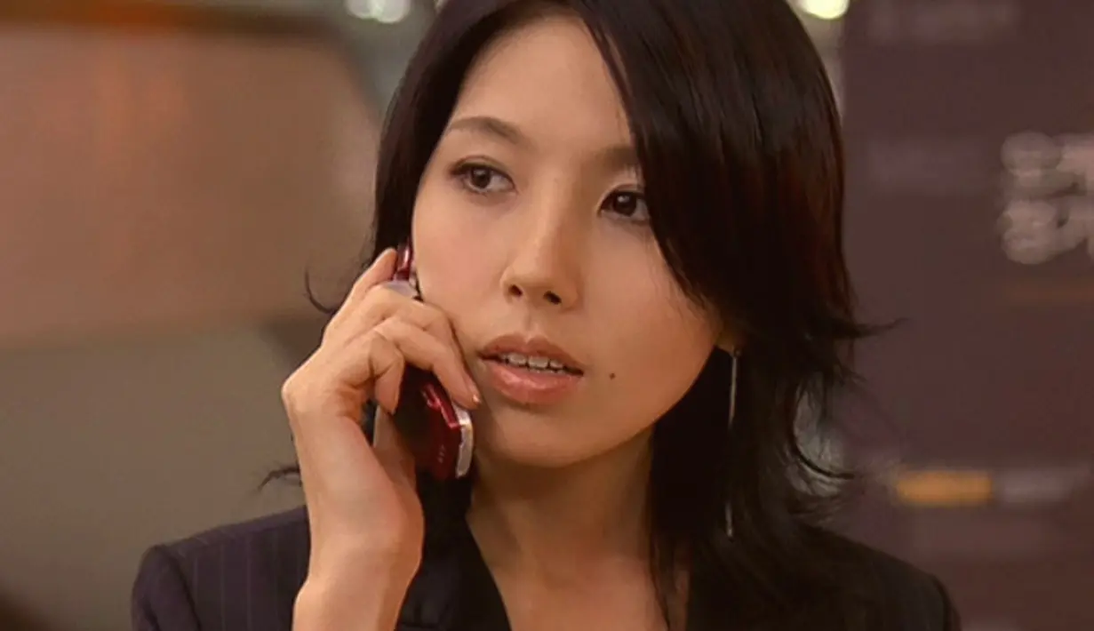 Lee Eun Joo mengakhiri hidupnya dengan mengiris nadi dan gantung diri beberapa hari setelah lulus dari universitas pada tahun 2005. Eun Joo diduga bunuh diri karena insomnia setelah melakoni adegan telanjang di 'The Scarlett Letter'(Istimewa)