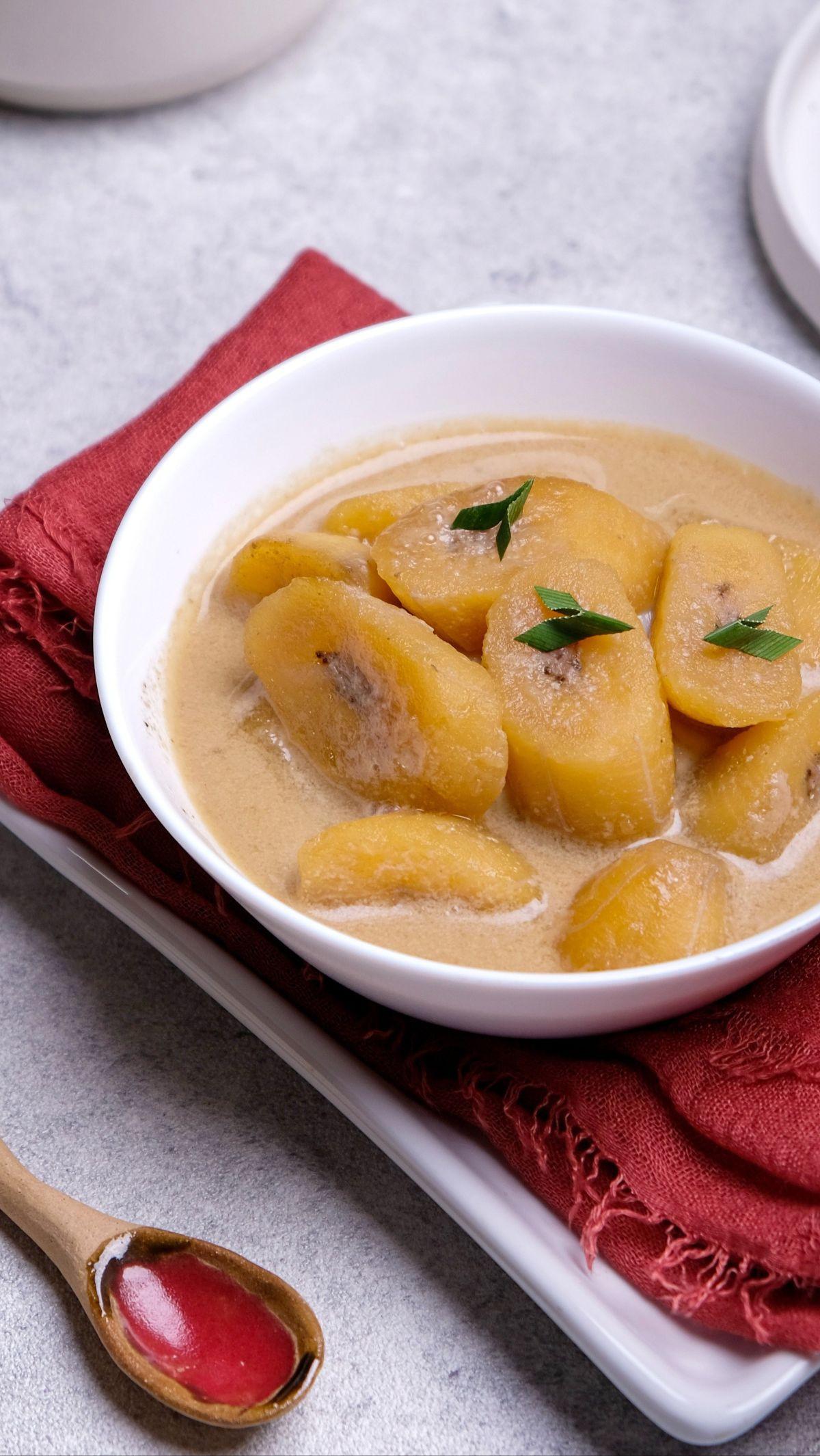 <b>5. Kolak Pisang</b><br>