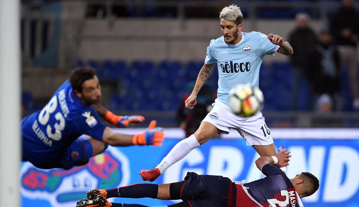 Berkat performa apiknya bersama Lazio, Luis Alberto dikabarkan membuat Barcelona tertarik untuk memboyongnya pada bursa transfer mendatang. (AFP/Filippo Monterforte)