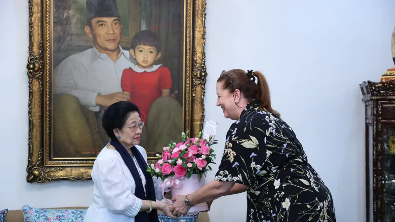 Megawati Soekarnoputri bertemu dengan Duta Besar Kuba untuk Indonesia, Dagmar Gonzalez Grau.