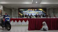 Bercak Darah di Pisau Ungkap Pelaku Pembunuhan Anak Politisi PKS Maman Suherman