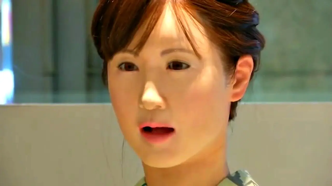 Wow, Robot Cantik Jadi Resepsionis Pertokoan