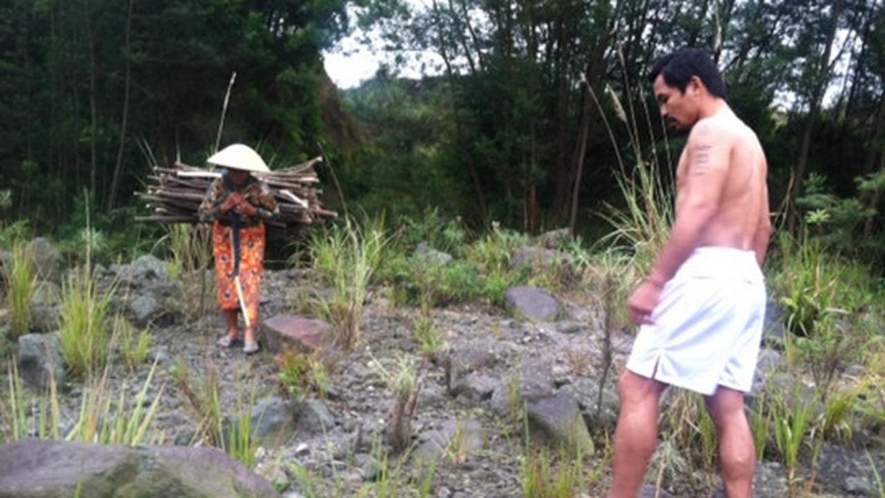 Gaya Manny Pacquiao syuting iklan jamu di kaki Gunung Merapi