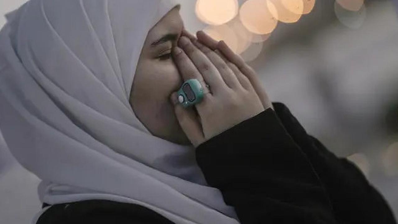 Doa Pagi Hari Pembuka Rezeki Arab Lengkap dan Terjemahnya