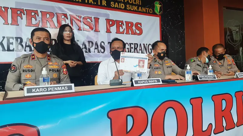 Tim DVI RS Polri mengumumkan 1 korban meninggal karena kebakaran Lapas Kelas I Tangerang teridentifikasi.