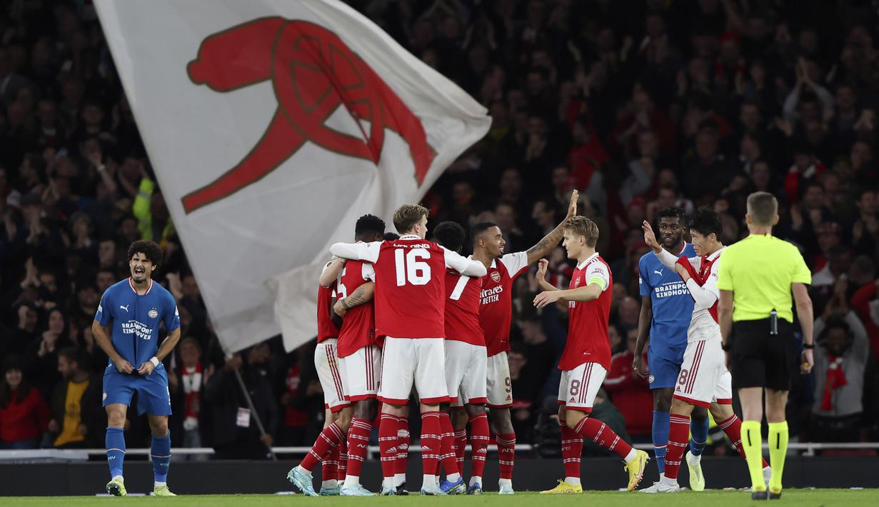 Dengan tersisa dua pertandingan lagi di babak penyisihan grup, Arsenal dipastikan sudah mengunci dua besar klasemen Grup A dan lolos ke fase gugur Liga Europa 2022-2023. (AP/Ian Walton)