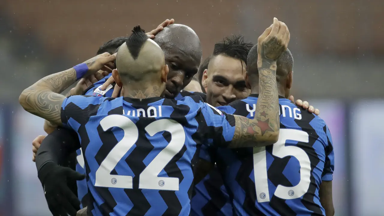 Inter Milan menang atas Spezia di Giuseppe Meazza, Minggu (20/12/2020).