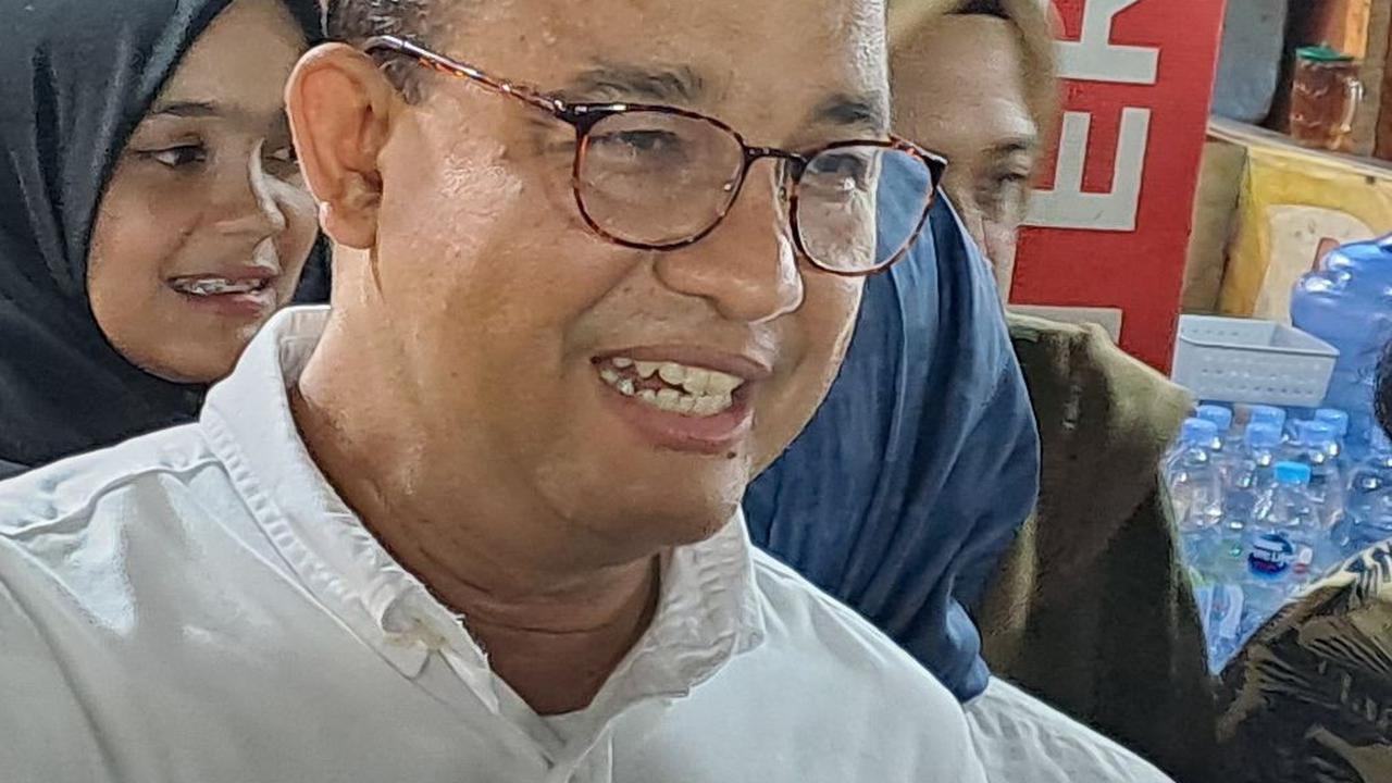 VIDEO: Mamah 'Jelita' Bikin Anies Tersipu, Ujungnya Beri Tantangan Hingga Sebut Bung Hatta