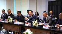 Menteri Koordinator Bidang Infrastruktur dan Pembangunan Kewilayahan, Agus Harimurti Yudhoyono (AHY) bertemu delegasi World Bank, Multilateral Investment Guarantee Agency (MIGA), dan International Finance Corporation (IFC) di Jakarta, Senin (03/02/2025). (Dok Kemenko Infra)