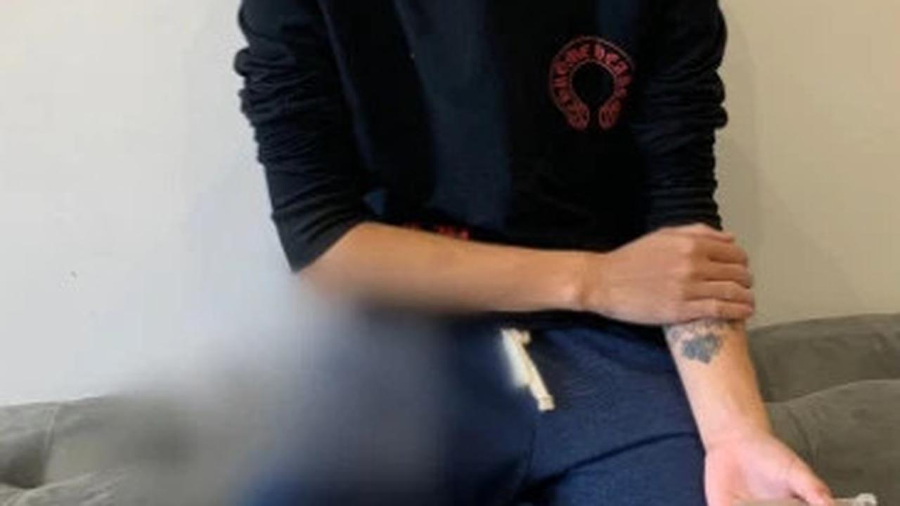 Bikin Tato dengan Nama Pacar, Seminggu Kemudian Pasangan Ini Malah Putus