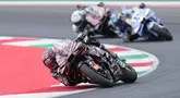 Penunggang Ducati Lenovo Marc Marquez memenangkan balapan MotoGP 2025 Italia di sirkuit Mugello pada hari Minggu (22/2025). (Foto AP/Antonio Calann)