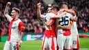 Tiga menit berselang giliran Igoh Ogbu yang mencatatkan namanya di papan skor. Umpan Lukas Masopust berhasil dimanfaatkan menjadi gol oleh Igoh Ogbu dan menambah keunggulan Slavia Praha 2-0. (AP Photo/Petr David Josek)